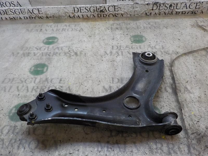 Recambio de brazo suspension inferior delantero izquierdo para skoda fabia 1.0 mpi referencia OEM IAM 6R0407151F  