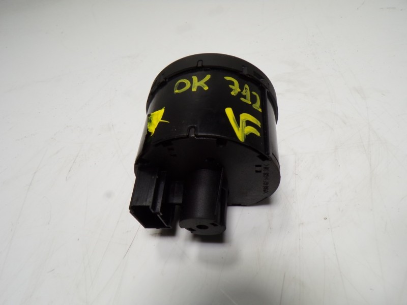 Recambio de mando luces para volkswagen cc (358) 2.0 tdi referencia OEM IAM 3C8941431AXSH 3C8941431A 