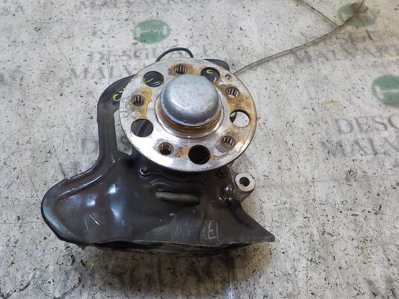 Recambio de mangueta delantera izquierda para mercedes-benz clase c (w204) berlina 1.6 cat referencia OEM IAM A2043320101  