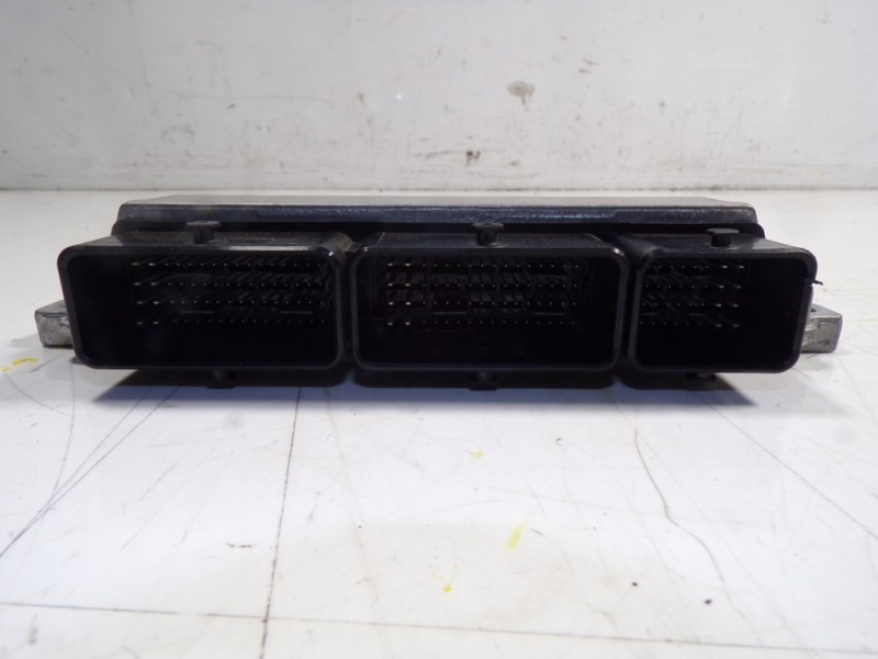 Recambio de centralita motor uce para renault clio iv 0.9 tce referencia OEM IAM 237107175R 237107175R 