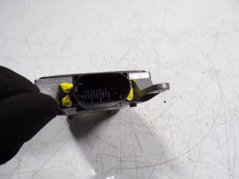 Recambio de modulo electronico para porsche macan (typ ) base referencia OEM IAM 8T0907568B 8T0907568B 