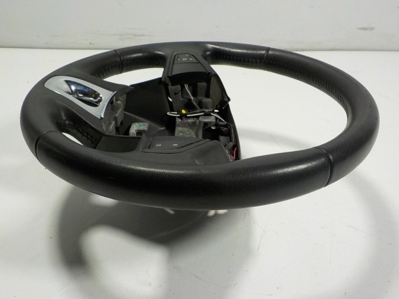 Recambio de volante para renault megane iii berlina 5 p 1.2 16v referencia OEM IAM 484003397R 484003397R 