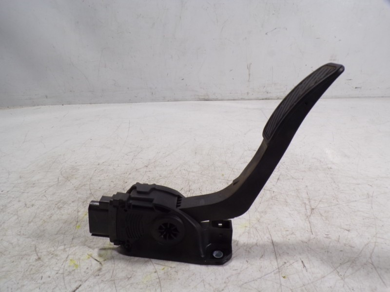 Recambio de potenciometro pedal para ford fiesta (ccn) 1.0 ecoboost cat referencia OEM IAM 2120072 8V219F836AB 