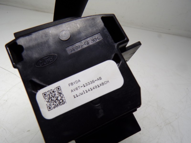 Recambio de mando intermitentes para ford focus lim. (cb8) 1.6 tdci cat referencia OEM IAM 1883869 AV6T13335AB 
