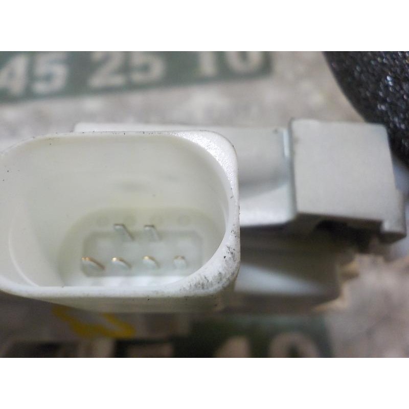 Recambio de cerradura puerta delantera izquierda para audi a4 berlina (8w2) 2.0 16v tdi referencia OEM IAM 8X1837015C  