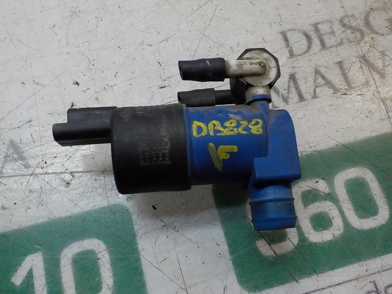 Recambio de bomba limpia para renault twingo dynamique referencia OEM IAM   