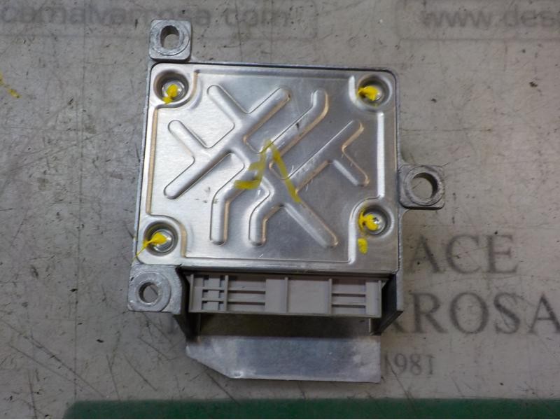 Recambio de centralita airbag para renault twingo dynamique referencia OEM IAM   