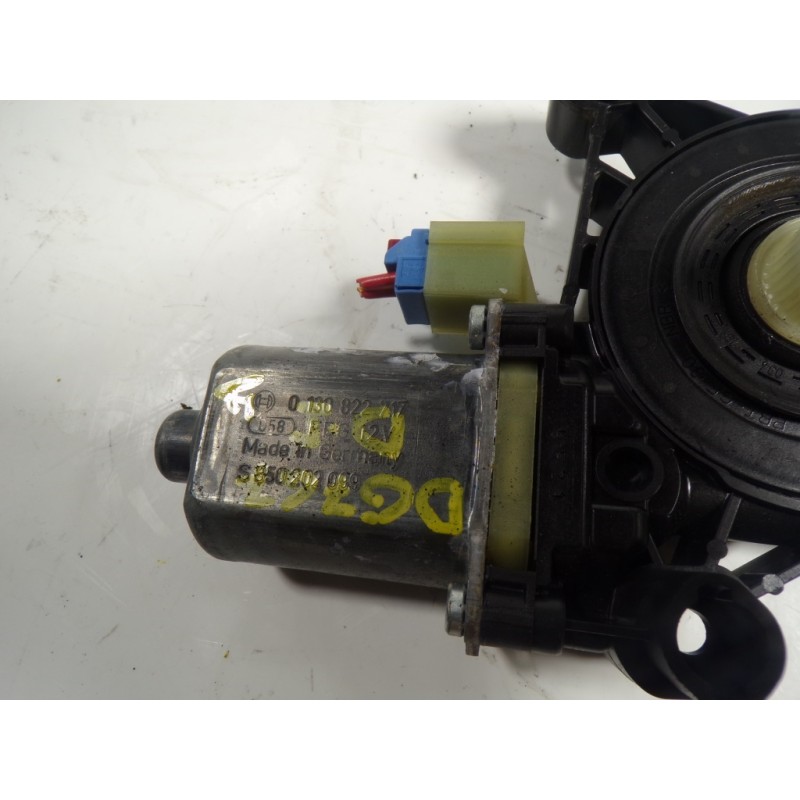 Recambio de motor elevalunas delantero izquierdo para skoda octavia lim. (5e3) active referencia OEM IAM 5Q0959801B 5Q0959801B 0