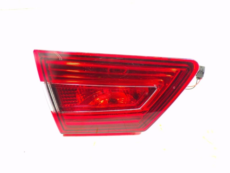 Recambio de piloto trasero izquierdo interior para renault clio iv 0.9 tce referencia OEM IAM 265552424R  