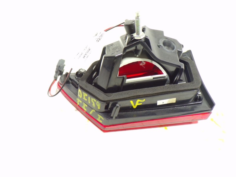 Recambio de piloto trasero izquierdo interior para renault clio iv 0.9 tce referencia OEM IAM 265552424R  