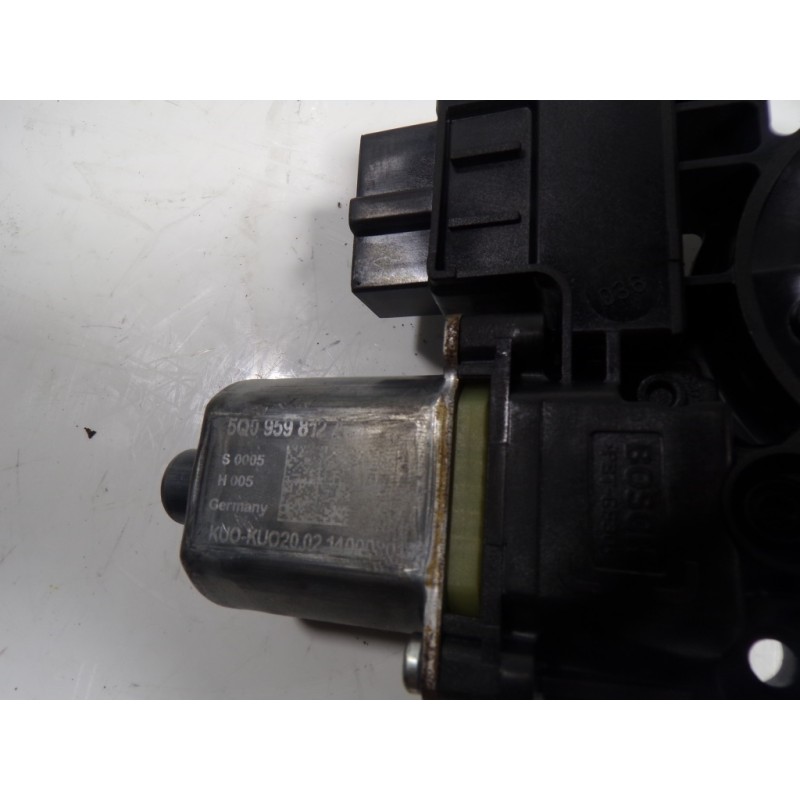 Recambio de motor elevalunas trasero derecho para skoda octavia lim. (5e3) active referencia OEM IAM 5Q0959812A 5Q0959812A 01308