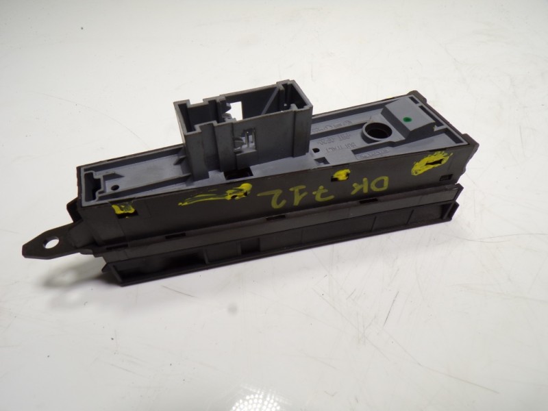 Recambio de palanca freno de mano para volkswagen cc (358) 2.0 tdi referencia OEM IAM 3AB927137WHS 3AB927137 