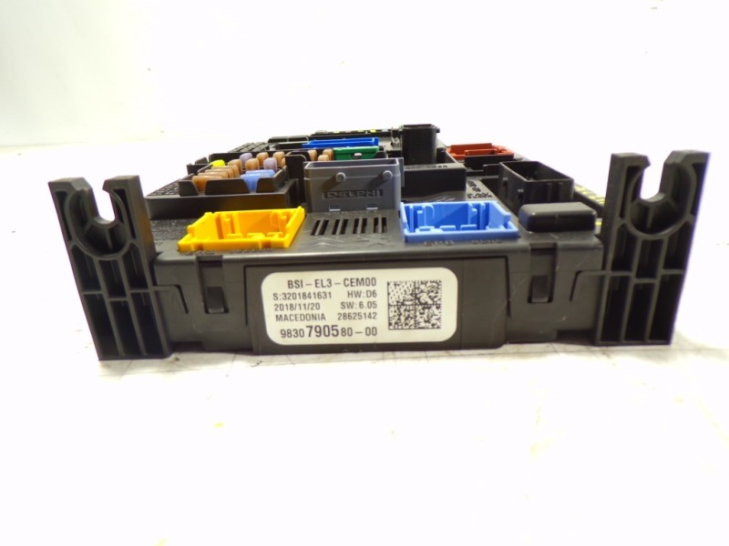 Recambio de caja reles / fusibles para citroën c3 1.2 12v vti referencia OEM IAM 1619108380 9830790580 