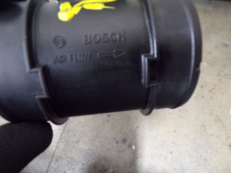 Recambio de caudalimetro para fiat fiorino 1.3 16v m-jet cat referencia OEM IAM 51831050 0281006054 
