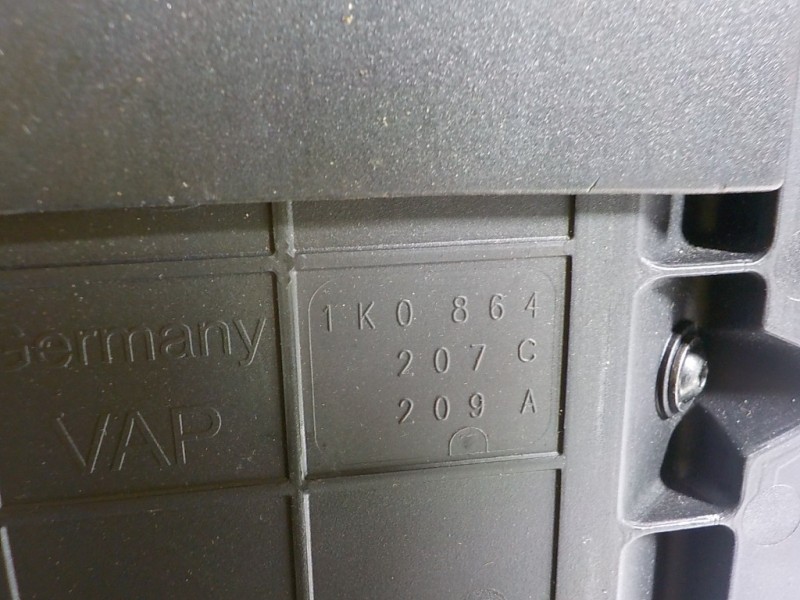 Recambio de apoyabrazos central para volkswagen eos (1f7) 2.0 tdi referencia OEM IAM 1K0864207FWYG 1K0864207C 