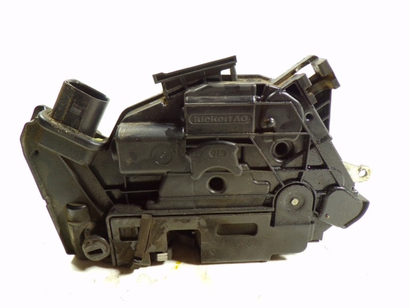 Recambio de cerradura puerta trasera izquierda para seat ibiza (6j5) 1.6 tdi referencia OEM IAM 6J0839015F 6J0839015F 