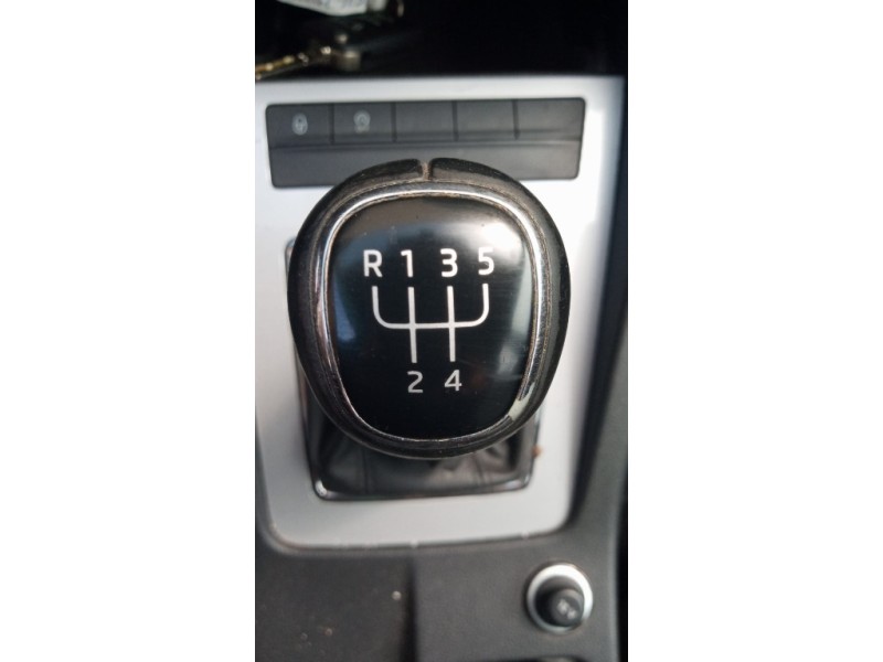 Recambio de palanca cambio para skoda octavia lim. (5e3) active referencia OEM IAM 5Q0711049AP 5Q0711049AP 