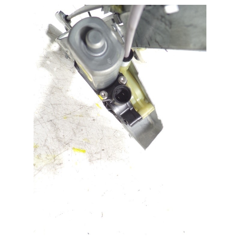 Recambio de elevalunas delantero izquierdo para renault kangoo 1.5 dci diesel fap referencia OEM IAM 807213441R 9030305A 9030305