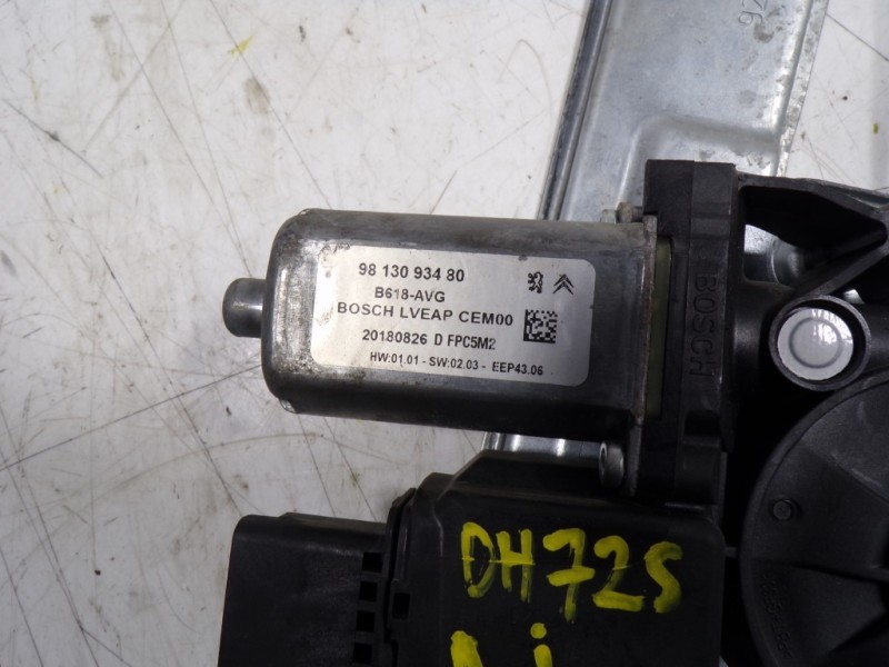 Recambio de elevalunas delantero izquierdo para citroën c3 1.2 12v vti referencia OEM IAM 9812081680 9813093480 