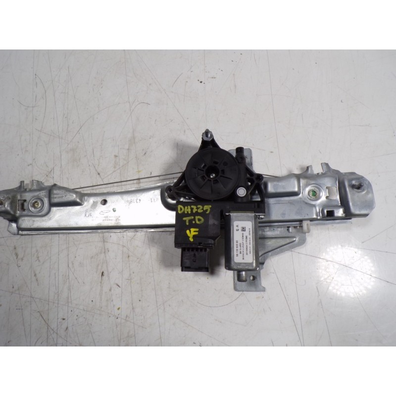 Recambio de elevalunas trasero derecho para citroën c3 1.2 12v vti referencia OEM IAM 9813092980 9813093580 