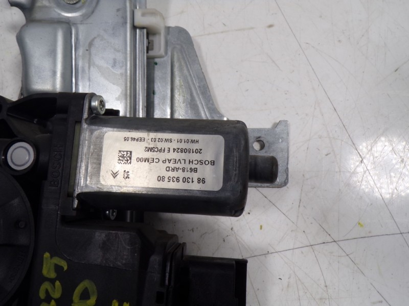 Recambio de elevalunas trasero derecho para citroën c3 1.2 12v vti referencia OEM IAM 9813092980 9813093580 