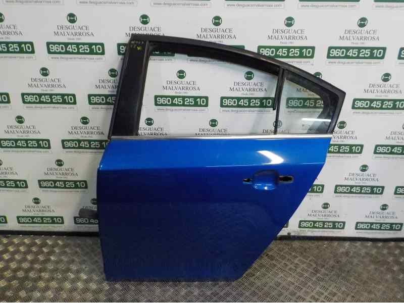 Recambio de puerta trasera izquierda para chevrolet cruze 1.8 cat referencia OEM IAM   