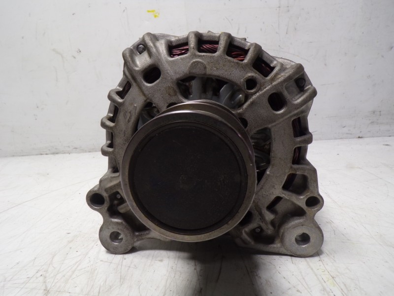 Recambio de alternador para volkswagen polo 1.0 tsi referencia OEM IAM 04E903015A 04E903015A F000BL07DL