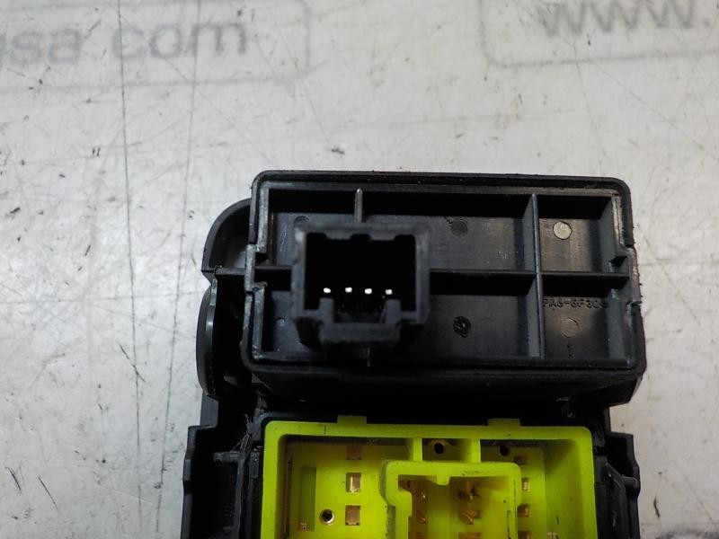 Recambio de mando retrovisor para nissan nv 200 (m20) 1.5 dci cat referencia OEM IAM 25570CT00B  