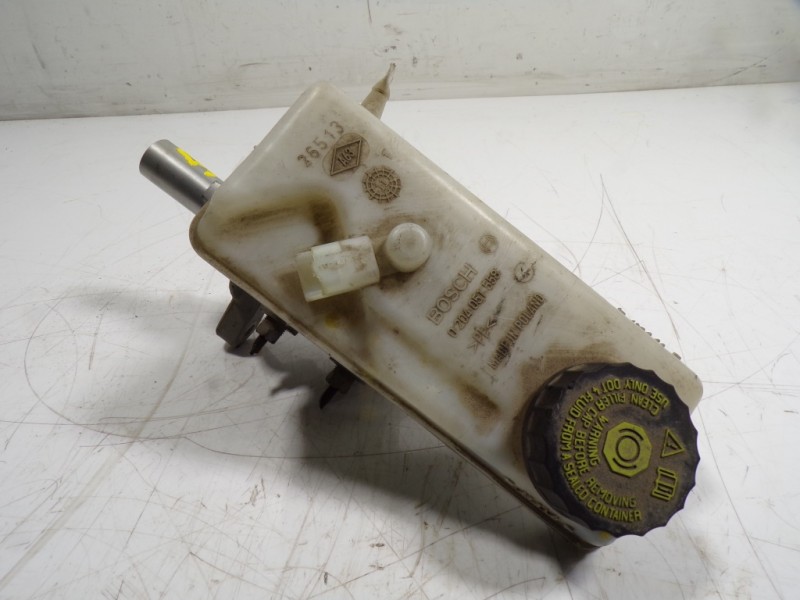 Recambio de bomba freno para renault kangoo z.e. referencia OEM IAM 7701209764 0204051558 