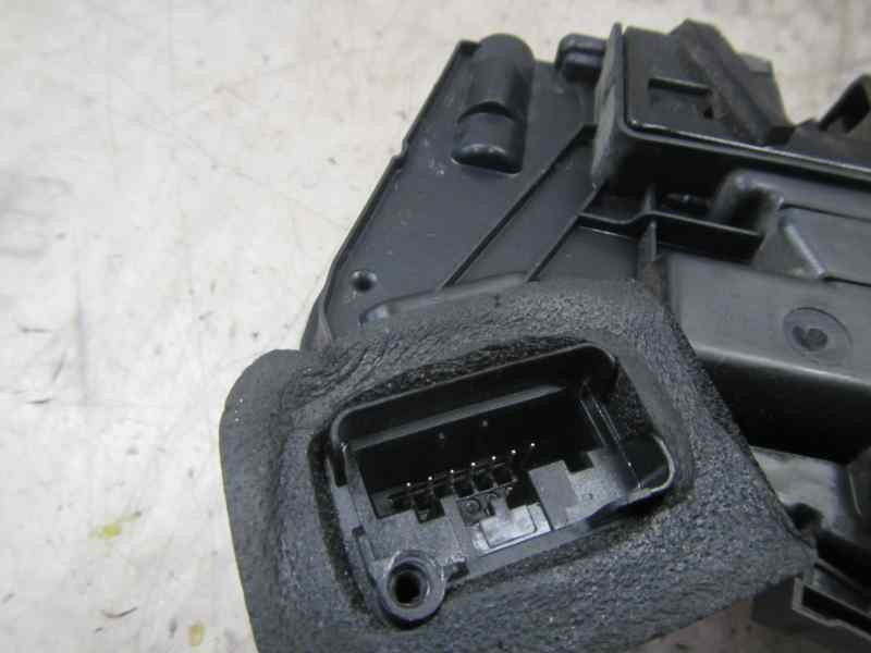 Recambio de cerradura puerta delantera derecha para skoda fabia 1.0 mpi referencia OEM IAM 5G1837016C  