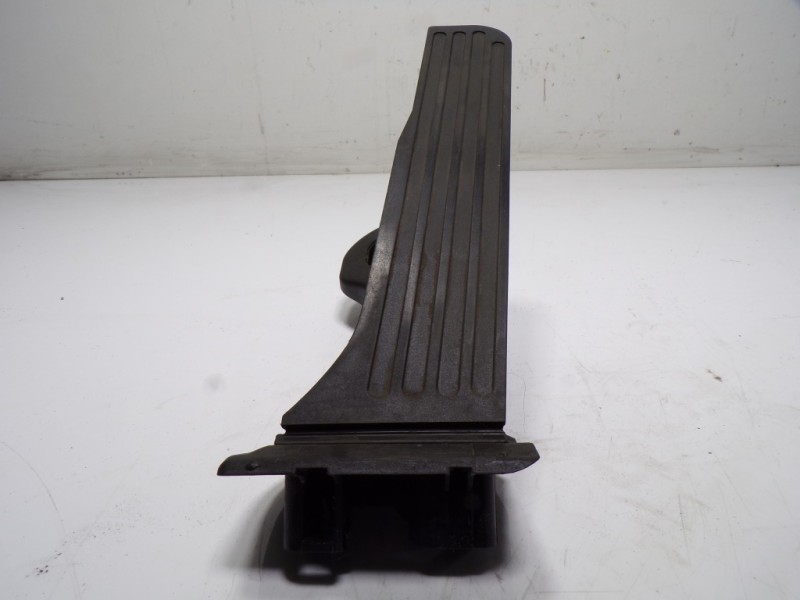 Recambio de potenciometro pedal para volkswagen cc (358) 2.0 tdi referencia OEM IAM 1K1723503AP 1K1723503AP 