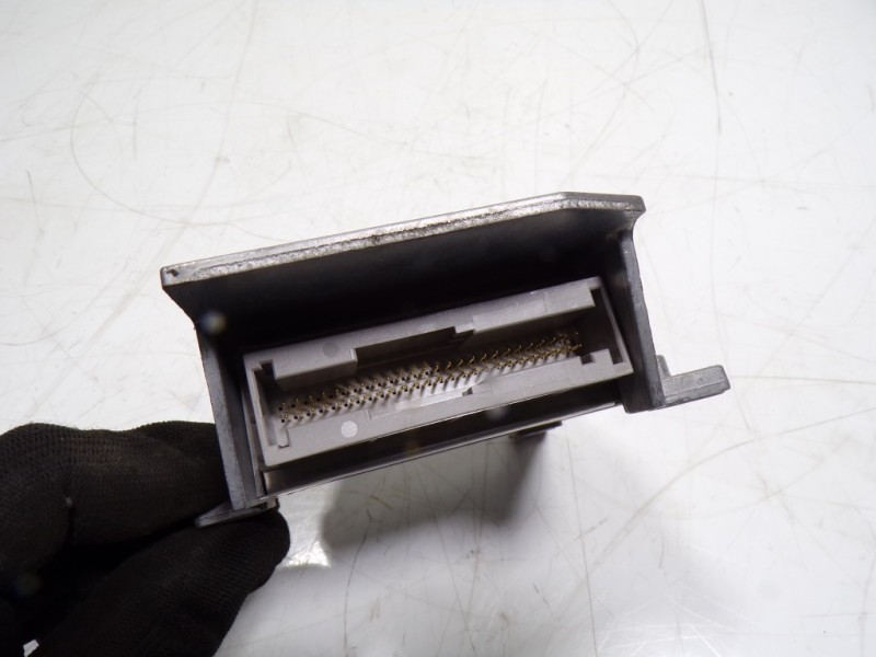 Recambio de centralita airbag para renault kangoo z.e. referencia OEM IAM 8201388835 8201157344 