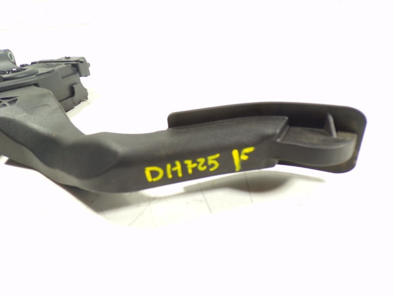 Recambio de potenciometro pedal para citroën c3 1.2 12v vti referencia OEM IAM 1601CW 9671433780 