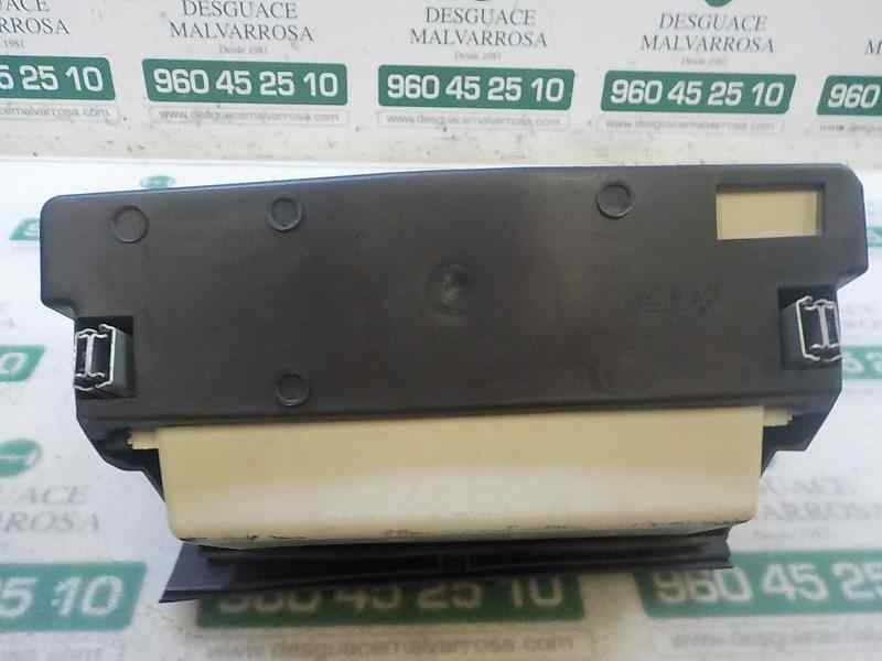 Recambio de guantera para renault captur 1.2 tce energy referencia OEM IAM 685004846R 685003033R 