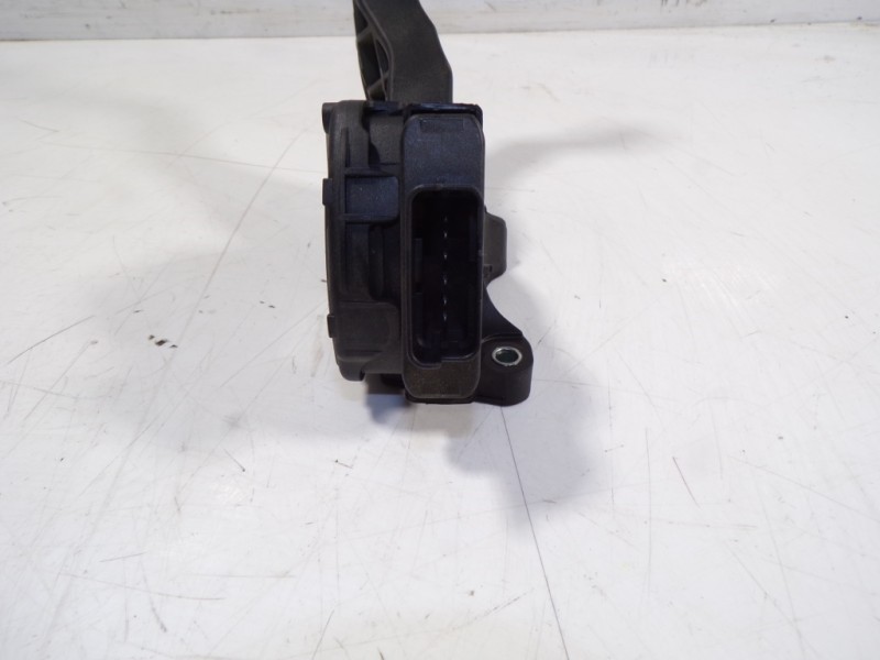 Recambio de potenciometro pedal para citroën c3 1.2 12v vti referencia OEM IAM 1601CW 9671433780 