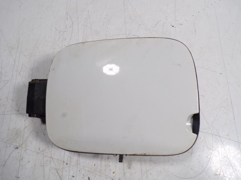 Recambio de tapa combustible para citroën c3 1.2 12v vti referencia OEM IAM 9812083180 9812916680 