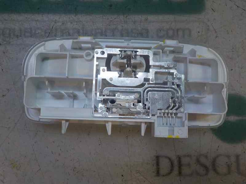 Recambio de piloto interior para renault captur 1.2 tce energy referencia OEM IAM 264300007R  