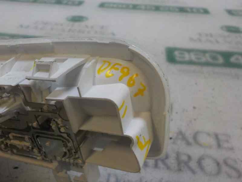 Recambio de piloto interior para renault captur 1.2 tce energy referencia OEM IAM 264300007R  