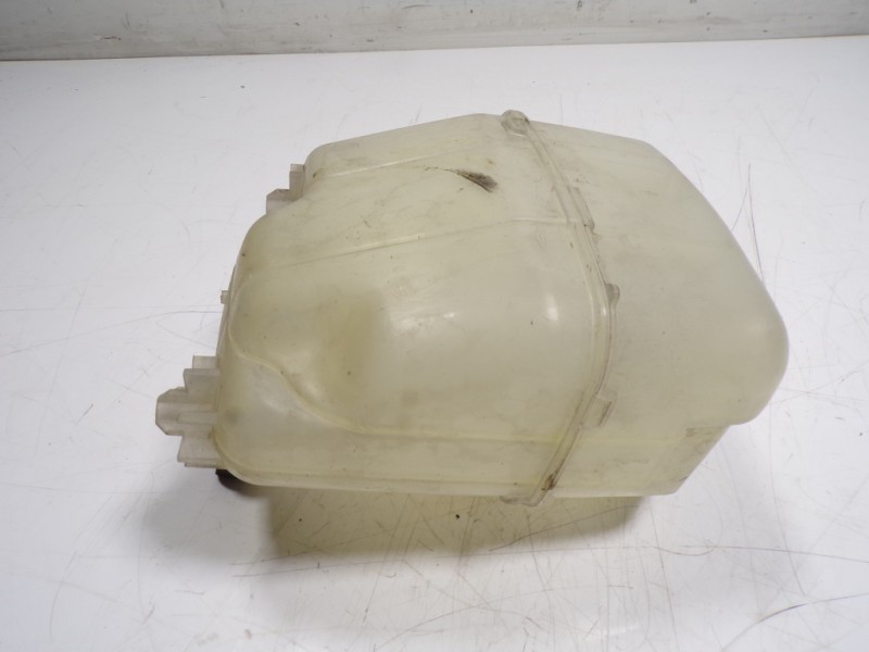 Recambio de deposito expansion para renault kangoo z.e. referencia OEM IAM 929A02941R 272687096R 