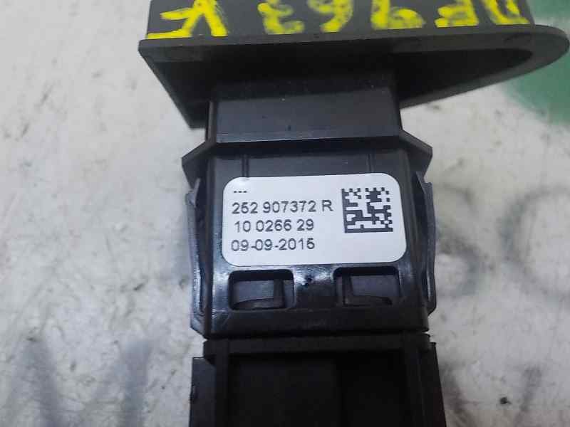 Recambio de warning para renault captur 1.2 tce energy referencia OEM IAM 252907372R 252907372R 