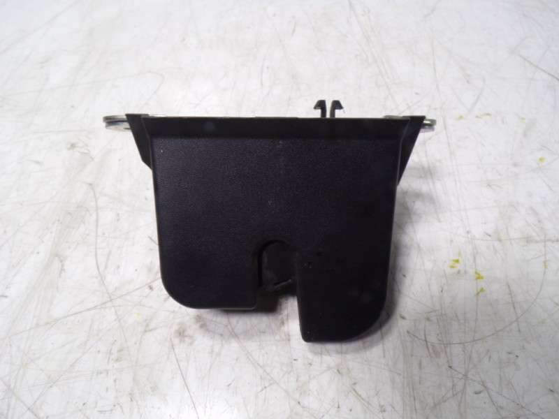 Recambio de cerradura maletero / porton para volkswagen polo 1.0 tsi referencia OEM IAM 2G6827505B9B9  