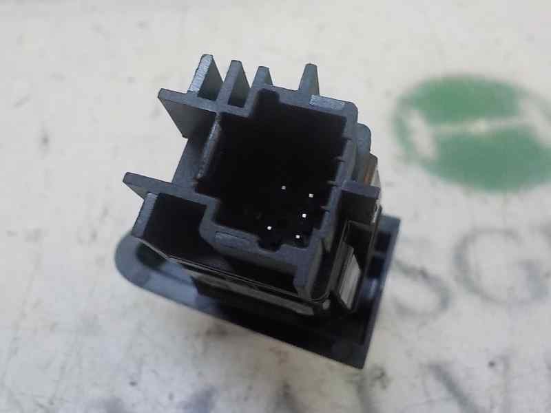 Recambio de warning para renault captur 1.2 tce energy referencia OEM IAM 252907372R 252907372R 