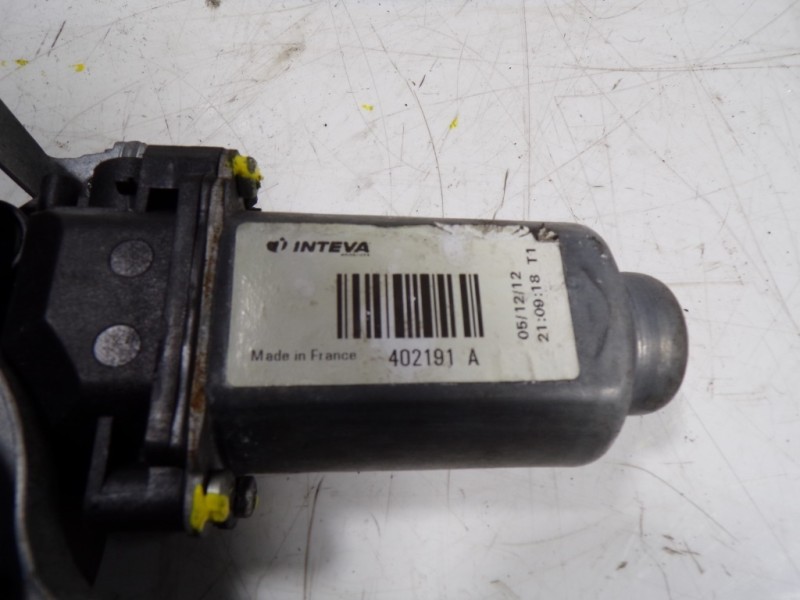Recambio de elevalunas trasero izquierdo para nissan qashqai (j10) tekna premium referencia OEM IAM  402191A 