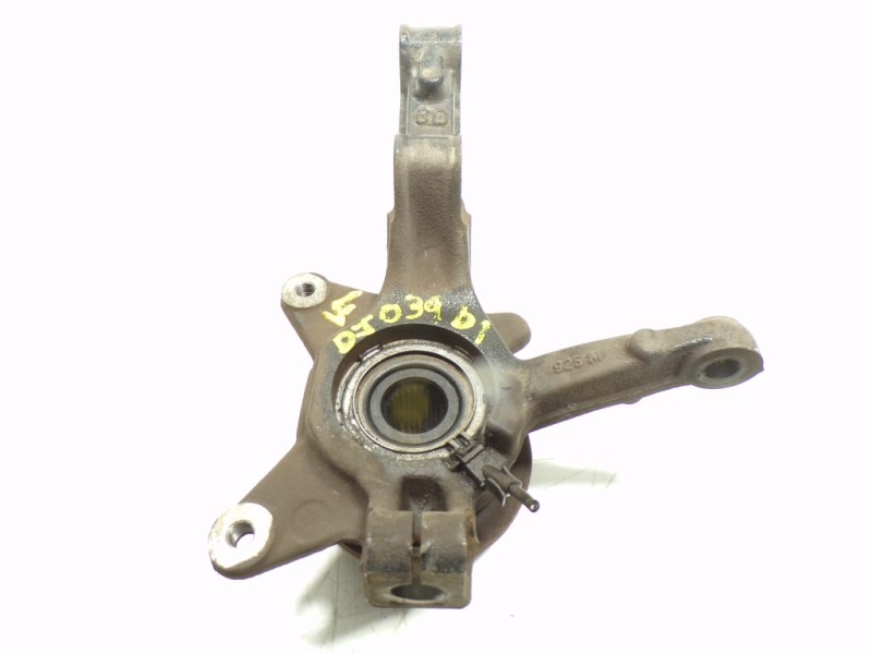 Recambio de mangueta delantera izquierda para renault kangoo z.e. referencia OEM IAM 8200755585  8200361237