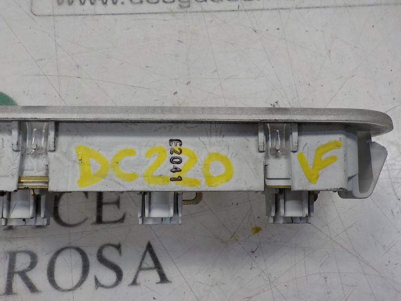 Recambio de piloto interior para nissan nv 200 (m20) 1.5 dci cat referencia OEM IAM 26430BC00B  