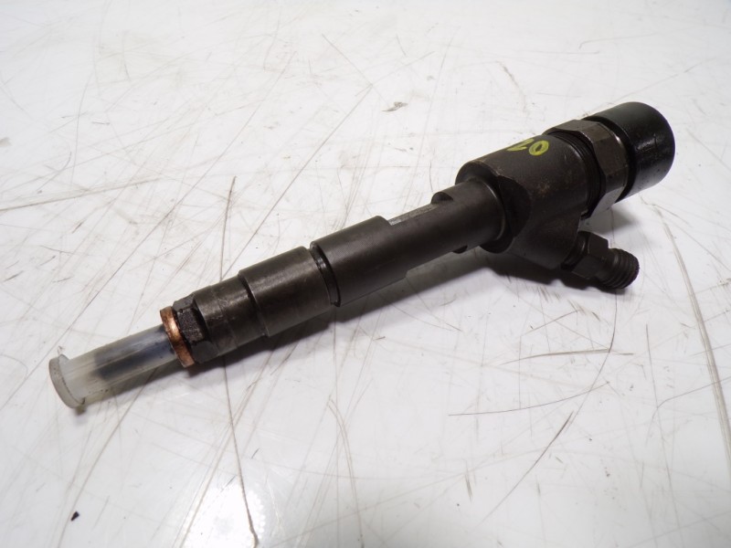 Recambio de inyector para suzuki grand vitara jb (jt) 1.9 ddis turbodiesel referencia OEM IAM  8200389369 