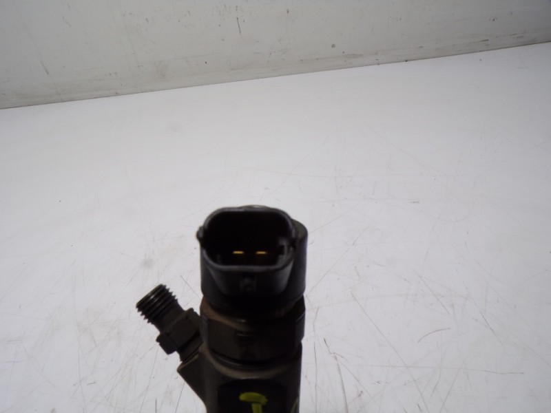 Recambio de inyector para suzuki grand vitara jb (jt) 1.9 ddis turbodiesel referencia OEM IAM  8200389369 