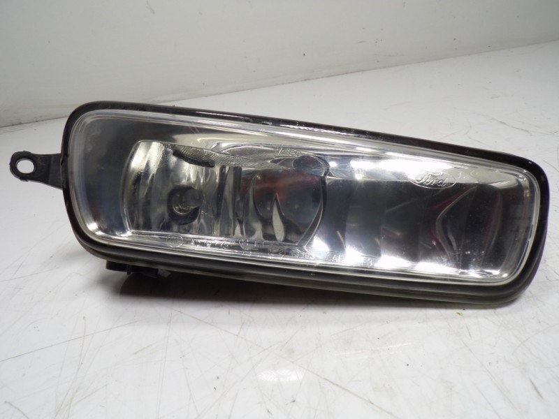Recambio de faro antiniebla derecho para ford mondeo lim. 1.5 tdci cat referencia OEM IAM 1874687  