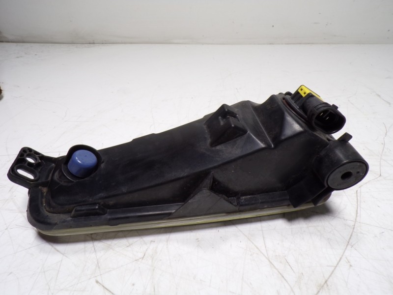 Recambio de faro antiniebla derecho para ford mondeo lim. 1.5 tdci cat referencia OEM IAM 1874687  
