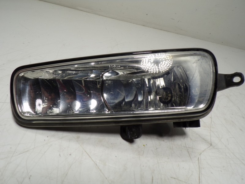 Recambio de faro antiniebla izquierdo para ford mondeo lim. 1.5 tdci cat referencia OEM IAM 1874688  